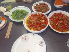 -川流不息·地道川菜·小龙虾(松东路店)