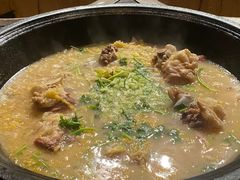 酸菜大骨-妈妈家铁锅炖(景诚园综合楼店)