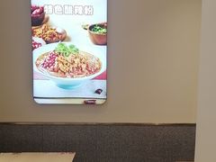 -小杨生煎(金山百联购物中心3楼店)