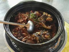 -乡巴佬鼎锅饭