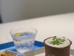 手工奶盖茶-茶是一枝花泡茶店