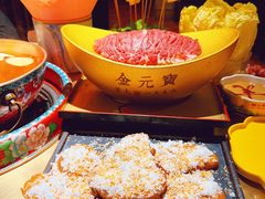 豪华至尊炸馒头片抹芝麻酱蘸白糖-羊大爷涮肉(亮马桥店)