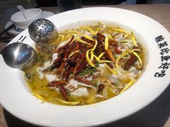 老坛子酸菜鱼-太二酸菜鱼(菱角湖万达店)