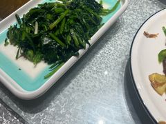 -土砂锅生态山庄·非遗砂锅雅鱼