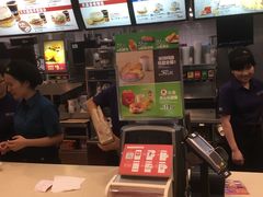 -麦当劳(华融店)