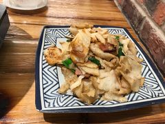 -霄汉牛三鲜湖北砂锅菜(万松园2店)
