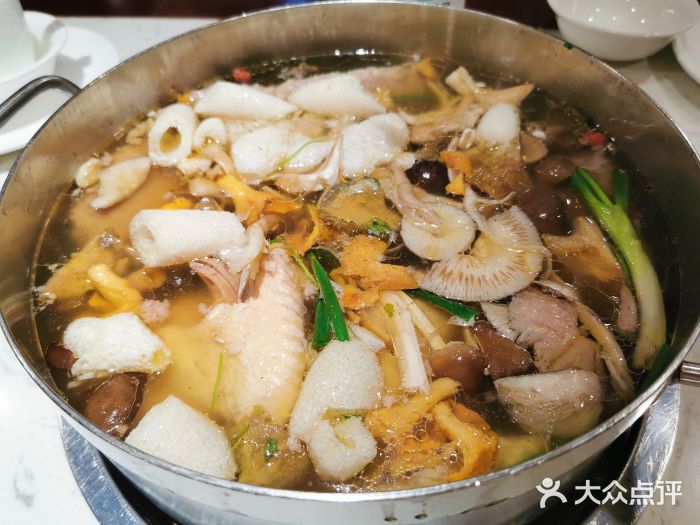 菌滿園野生菌肉餅雞火鍋(花果園店)圖片