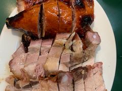 烧鸭烧肉双拼-新香港烧腊海鲜面家