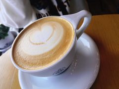 -ZING COFFEE 镜咖啡