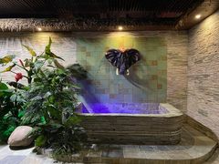 -泉城欧乐堡戏水湾艺术养生温泉