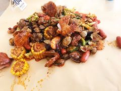 手抓海鲜-四海鲜渔家菜(黄金海岸店)