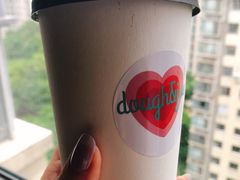 燕麦拿铁-Dough&Joe团憩(瑞虹天地月亮湾店)