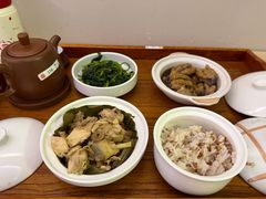 -雪梅月子中心(华侨城店)