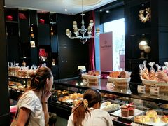 -Salon de The de Joel Robuchon(外滩18号店)
