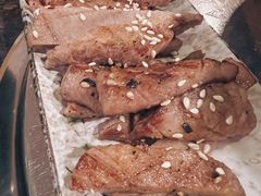 厚切牛舌根-万福炭火烤肉日本料理(新街口店)