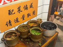 -矮子粉店1985·长沙米粉(湘春路店)