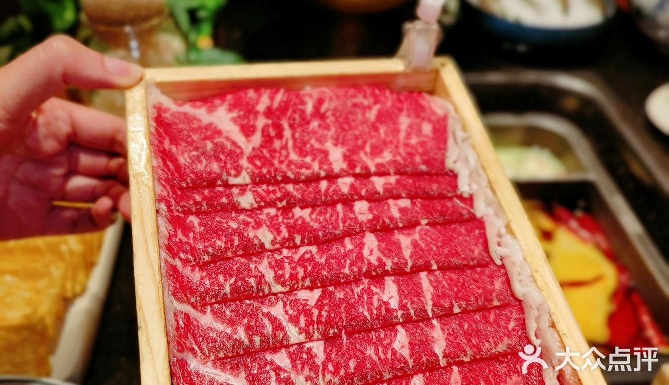 新年伊始，来顿火锅红红火火，我们还是选择巴奴呐[调皮]