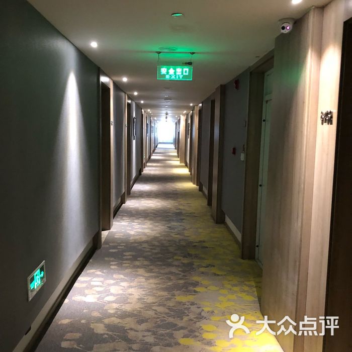 保定亚朵酒店图片