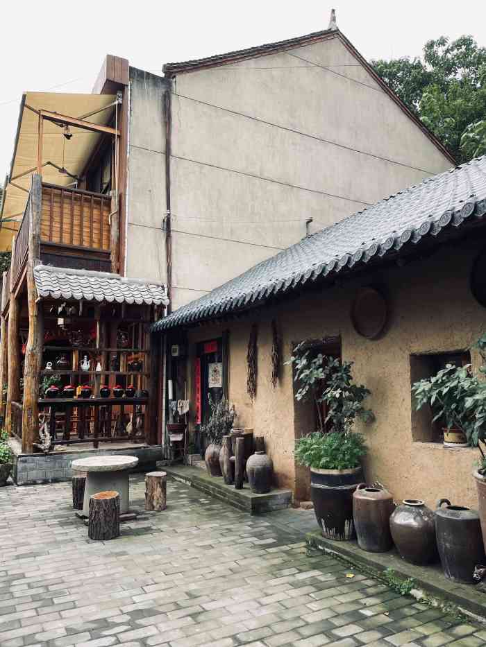 南山小酒馆-"上楼大哥说的是什么地方啊,个人觉得南山小.