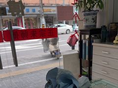-朱师傅眼镜·蔡司·依视路·尼康(市先进店)