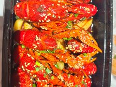 -肥肥虾庄·金牌油焖大虾(汉口城市广场店)