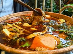 昆明寻甸酸菜牛肉火锅-云边嬢嬢·云南野料现摏火锅
