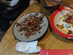 -堂瓦里·33年传统赣菜(第一街区店)