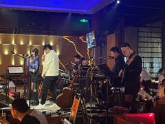 -洛缦音乐餐厅(工业展览馆万象城店)