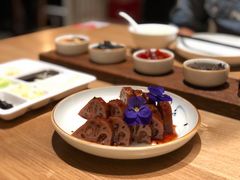 桂花糯米藕-小大董·烤鸭(凤凰汇店)