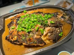 -江边城外烤全鱼(世茂广场店)
