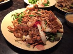 -Cuc Gach Quan Restaurant