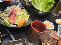 -山川小町·极番烧肉(新地假日广场店)
