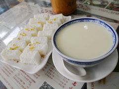 -周大娘牛乳(旧寨古村总店)