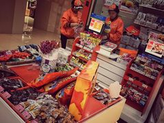 -来伊份(瑞虹天地瑞虹坊店)
