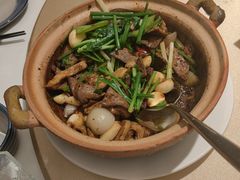 -八府香鸭·啫啫煲(华山路店)