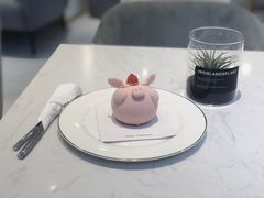 -Fridi Patisserie Cafe