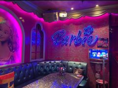 -UK派对KTV(日月广场店)