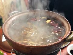 -威邵鸡煲(西华路总店)
