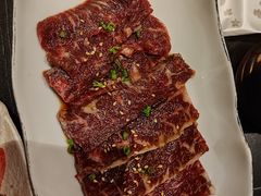 -山川小町·极番烧肉(新地假日广场店)