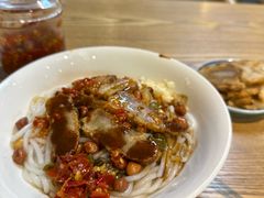 -牛八宝桂林米粉(八里庄店)