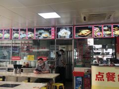 -华威达牛庄(黄埔大道西店)