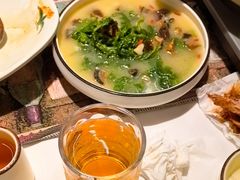 -刘姐啤酒鱼民族演艺餐厅(西街总店)