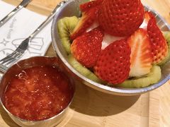 圣诞莓莓哒白雪冰-满记甜品(龙湖长楹天街二店)