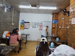 -香港风味小吃店(中英街店)