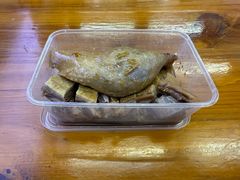 -狗撵鸭(泰山公寓店)