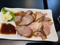 万峦猪脚-台南擔仔面·卤肉饭(老虹井路店)