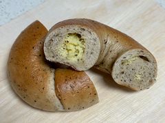 红茶奶酥贝果-StrasBake日式面包