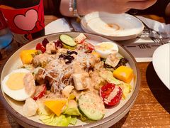 碳烤鸡肉芒果坚果沙拉-一沙一城·岩烤牛扒(深圳首店)