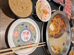 -沸炉重庆老火锅(军事博物馆店)