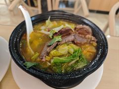 砂锅驴肉-闫家驴肉老店(华电一校店)
